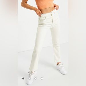 Pull & Bear basic kick flare jeans white in sz 2